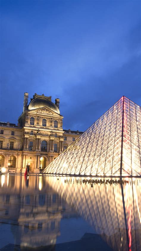 Download wallpaper: Louvre pyramid and museum 1242x2208