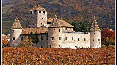 Trentino-Alto Adige/Südtirol | Italian landscape, Castle fort, Village