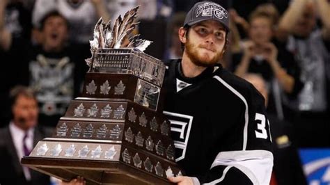 Kings goalie Jonathan Quick takes Conn Smythe trophy | CBC Sports