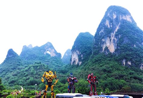 YangShuo Moon Hill - China ChengDu Tours, Chengdu Panda Volunteer Program