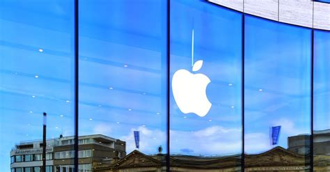 Apple stock forecast 2021: the start of a new era?