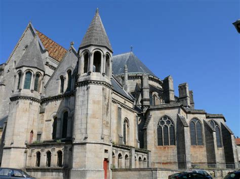 Langres Cathedral (Langres, 1196) | Structurae