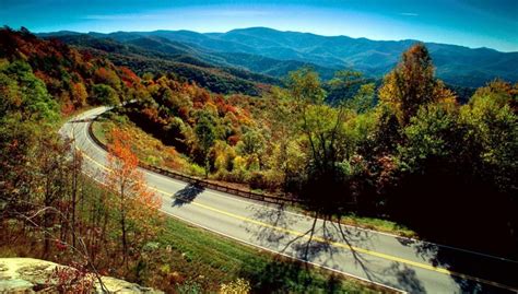 How to Spend Autumn in Tennessee | Scenic byway, Tennessee vacation ...