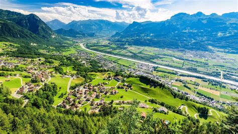 Top 6 Best Places To Visit In Liechtenstein | Travelholicq