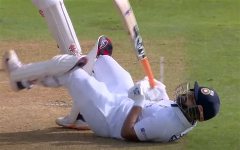 5 hilarious moments of Rishabh Pant's batting caught on camera