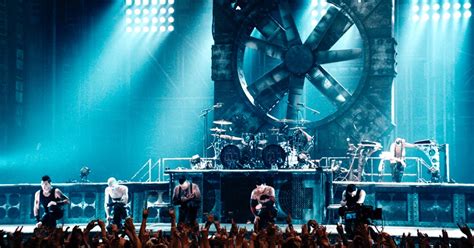 Rammstein-Konzert wegen Gewitters unterbrochen – 91.7 ODERWELLE