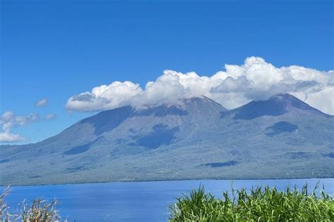 Status Gunung Lewotobi Laki-laki di NTT Naik Jadi Siaga, Warga Dilarang Mendekat | kumparan.com