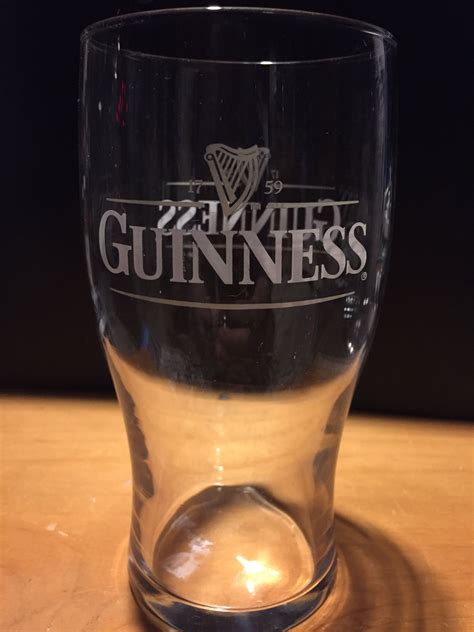 Guinness Pint glass Guinness on both sides Liquor Glasses, Pilsner, Guinness, Pint Glass, Beer ...