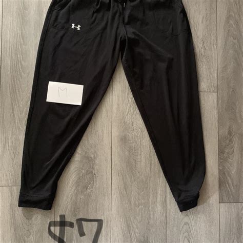 medium under armour sweatpants - Depop