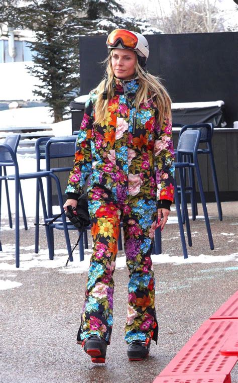 Heidi Klum in a Colorful Outfit Enjoys the Holiday in Aspen 01/04/2023 ...