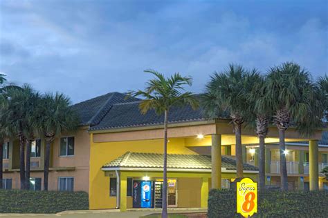 Super 8 Motel Dania Beach, FL - See Discounts