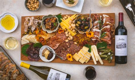 What is a Charcuterie Board? | 10 Tips for An Easy Appetizer