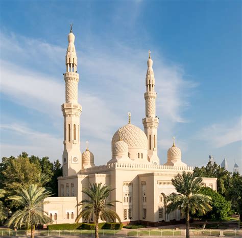 Al Manara and Jumeirah Mosque » Dubai audio guide app » VoiceMap