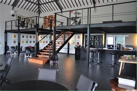 | 1000 | Loft house, Man cave garage, Garage interior