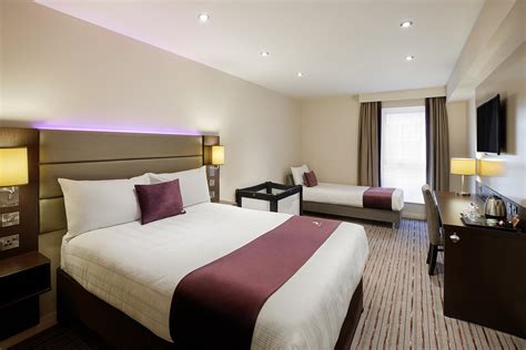 PREMIER INN LONDON BANK (TOWER) HOTEL $126 ($̶1̶5̶9̶) - Updated 2022 ...