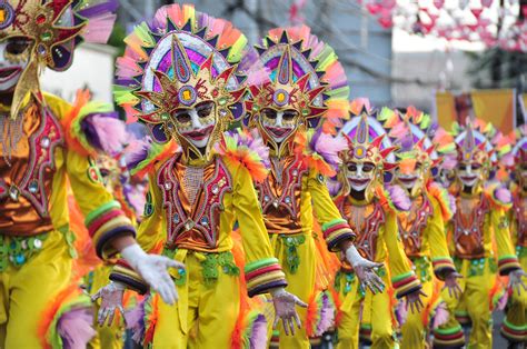 The Ultimate Masquerade Fun: Masskara Festival – The Mixed Culture