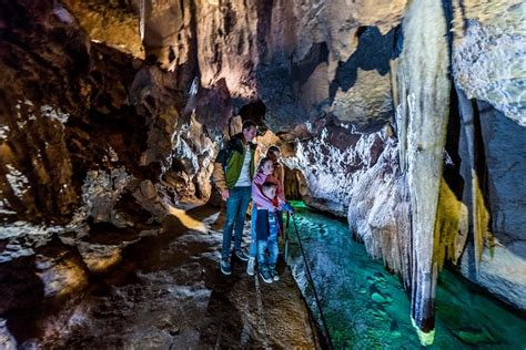 Jenolan Caves: Imperial-Diamond Cave Tour 2023