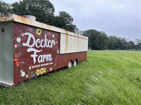 Decker Farm: NYC’s oldest continuously working family-style farm | Then and Now - silive.com