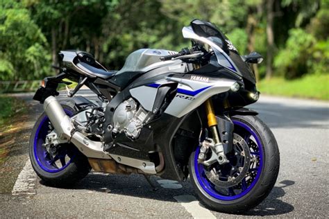 New Yamaha YZF-R1 Possibly On Its Way For 2023 - BikesRepublic.com