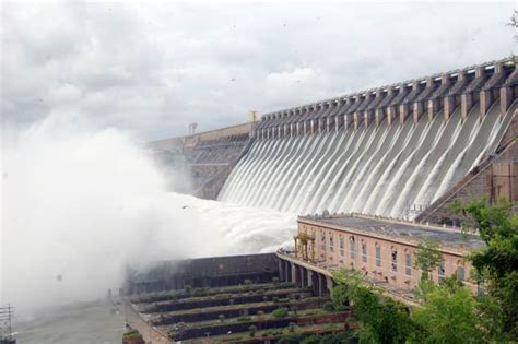 Nagarjuna Sagar Dam - A Dam Site of Andhra Pradesh