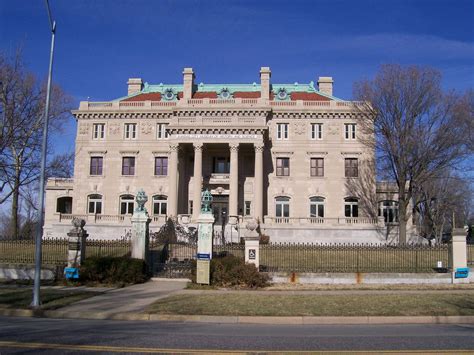 Kansas City Museum (Long Mansion-Gladstone Blvd) | Mansions, Kansas city museum, Historic homes