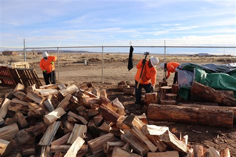 Tribes turn to other heat sources after coal mine closure | AP News