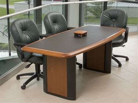 Small Office Conference Table And Chairs / Vital Office Small Meeting And Conference Tables ...