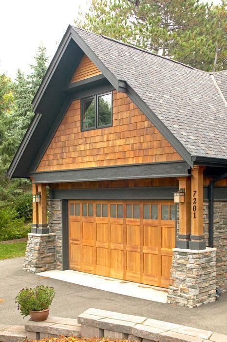 Cedar homes, House exterior, Cedar shingle siding