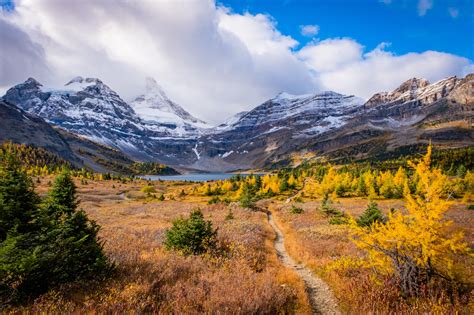 How to Visit Mount Assiniboine Provincial Park in the Canadian Rockies - The Banff Blog