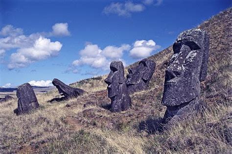 Censored News Special Edition: Chilean troops open fire on Rapanui on ...