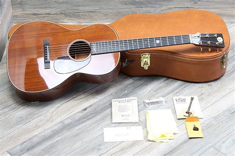 RARE! Martin 000-JBS Jimmy Buffett Shellback Limited 2003 | Reverb