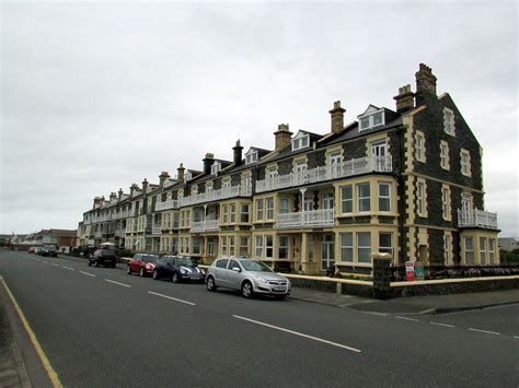 Tywyn - Gwynedd, Wales - Around Guides