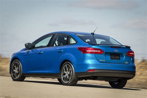 2015 Ford Focus Sedan - Gallery | Top Speed