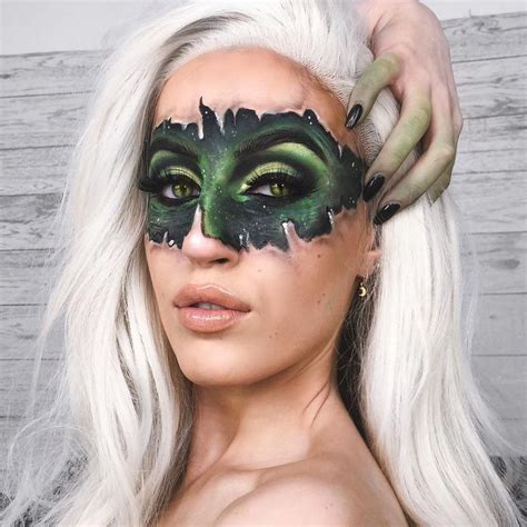 Beautiful mask for halloween. Green mask. Cool mask. Ripped mask , INSPIRATION done by ke ...