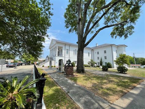 Williamsburg County Courthouse in Kingstree, South Carolina. | South carolina, Courthouse ...