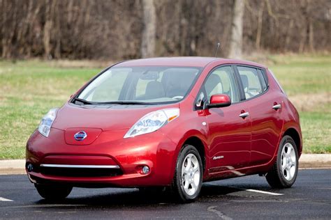 2012 Nissan Leaf Specs, Price, MPG & Reviews | Cars.com