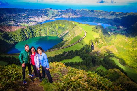 Sete Cidades Hiking Tour from Ponta Delgada - Tourist Journey