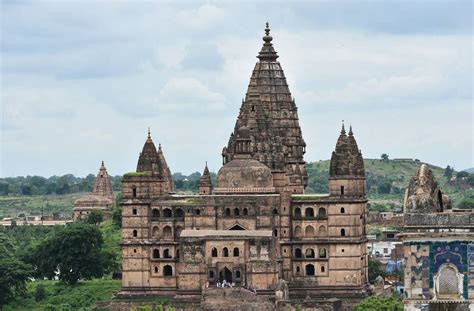 Chaturbhuj Temple Orchha, Timings, History, Significance