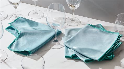 The Best Microfiber Cloth Is Great for Glassware, Glasses, Screens, and ...