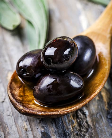 Black olives: about, nutrition data, photos, where found and 472 recipes