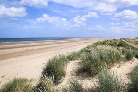 10 Best Beaches in Great Yarmouth - Which Great Yarmouth Beach is Right For You? - Go Guides