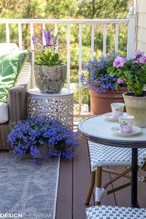 Outdoor Living: Cheerful Patio Ideas for Relaxing at Home