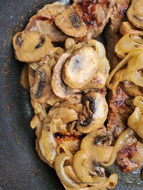 Steak Smothered in Mushrooms And Onions Worcestershire Sauce - Everyday ...