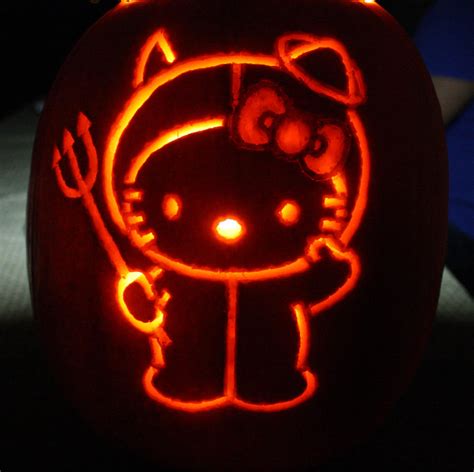 Hello Kitty Pumpkin 2011 by katrivsor on DeviantArt