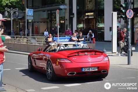 Mercedes-Benz SLS AMG Roadster - 23 June 2023 - Autogespot