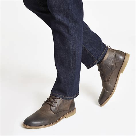 Brown leather chukka boots | River Island