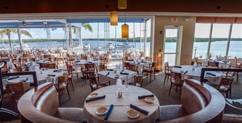 Best Waterfront Restaurants In Fort Myers - Best Adventure Spots