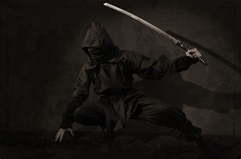 Unlike in Hollywood movies, did you know that real ninjas never worn black and face mask? | HenSpark