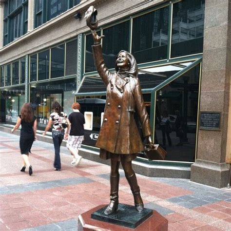 Mary Tyler Moore Statue – Minneapolis, Minnesota - Atlas Obscura