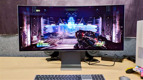 Samsung Odyssey OLED G8 curved gaming monitor review